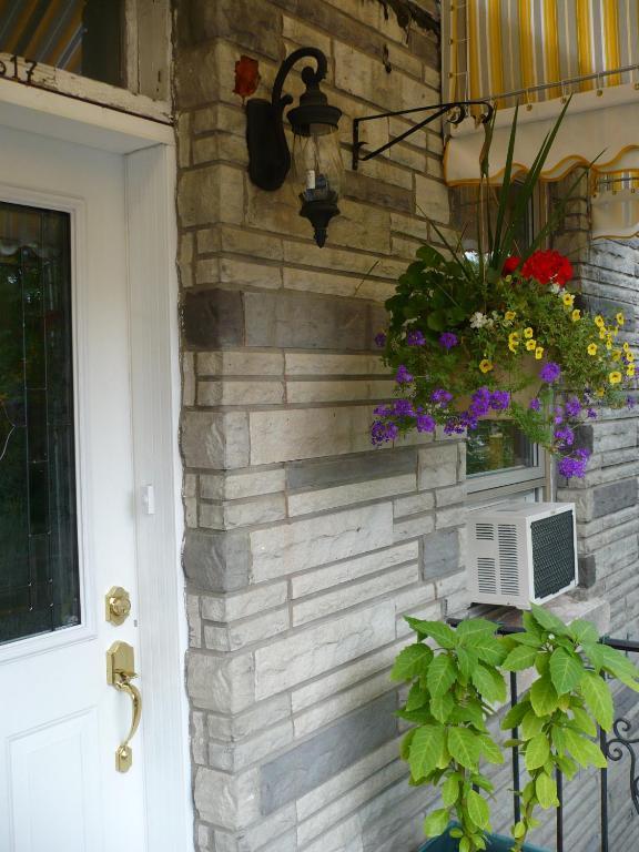 Gite Le Sieur De Joliette Montreal Exterior foto